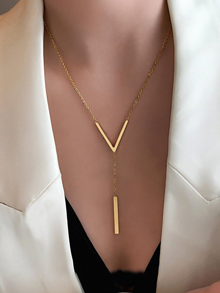 IRIS | Geometric Pendant Chain Necklace