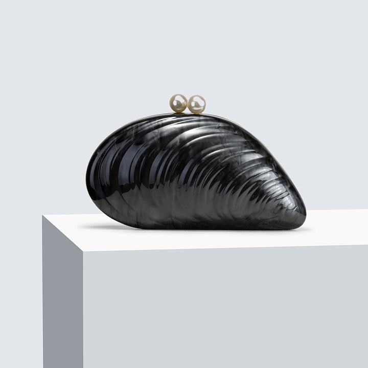 TINA | Shell-Shaped Clutch Purse