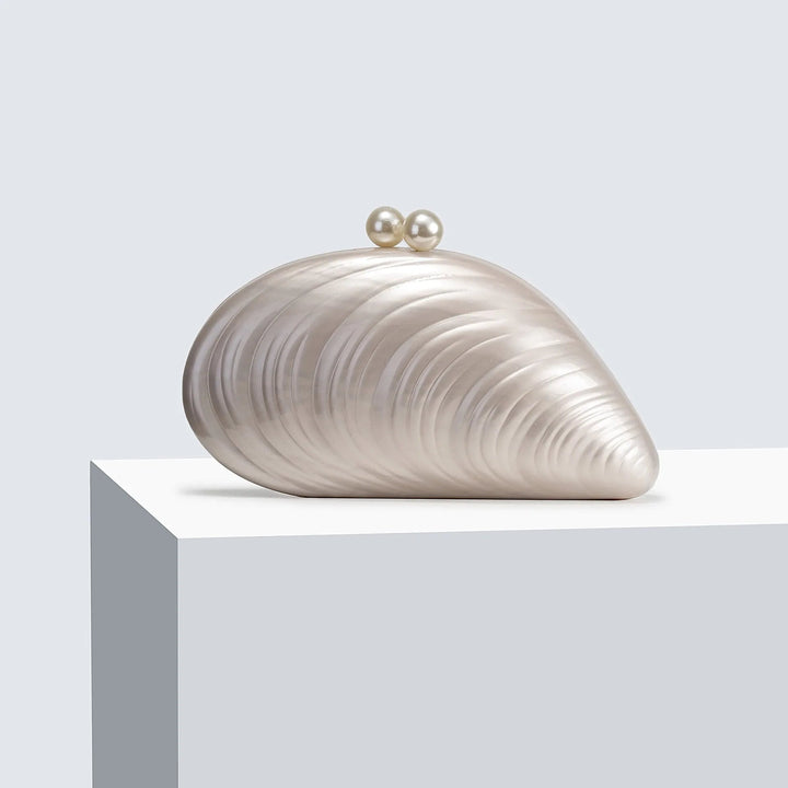 TINA | Shell-Shaped Clutch Purse